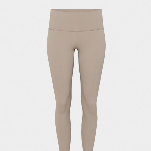 Aritzia TNA Cheeky Hi-Rise Legging - Picture 1 of 4